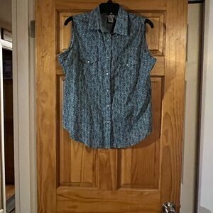 Wrangler Sleeveless Blue Paisley Button-Up Women's Top, L